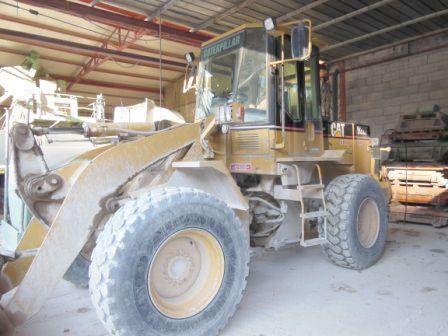 Used Vehicles - TIPPERS Pala caterpillar 928 f